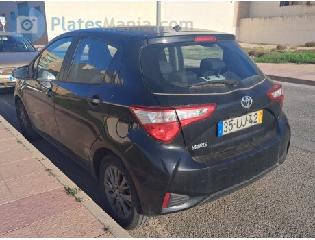 35-UJ-42, Toyota Yaris