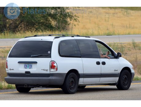 236 PZB, Plymouth Grand Voyager