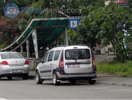 35 DYE 36, Dacia Logan