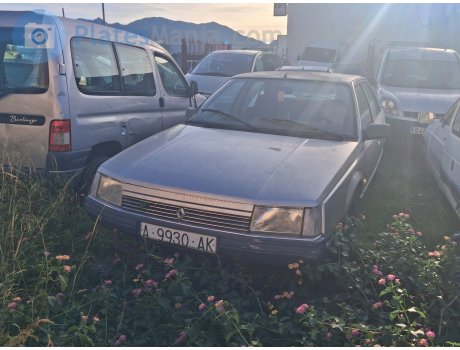 A 9930 AK, Renault 25