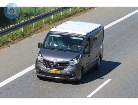 VGG-88-K, Renault Trafic