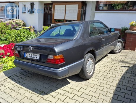 C AJ 124 (04/09), Mercedes-Benz E-Klasse