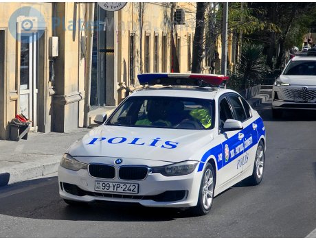 99 YP 242, BMW 3 Series