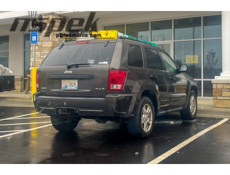 IL 2829, Jeep Grand Cherokee