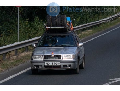 AKH 61-28, Skoda Felicia