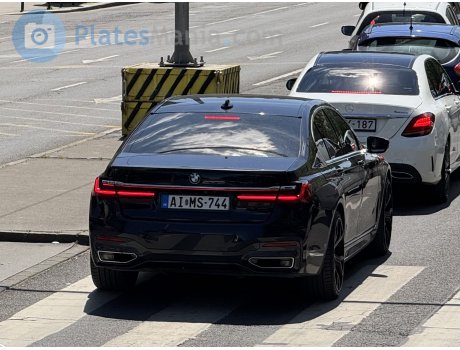 AI MS-744, BMW 7 Series