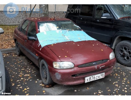 х876сн98, Ford Escort