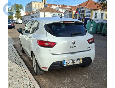 93-UD-87, Renault Clio