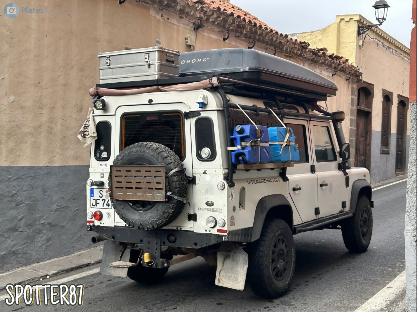 S JF 74, Land Rover Defender 1st gen 110