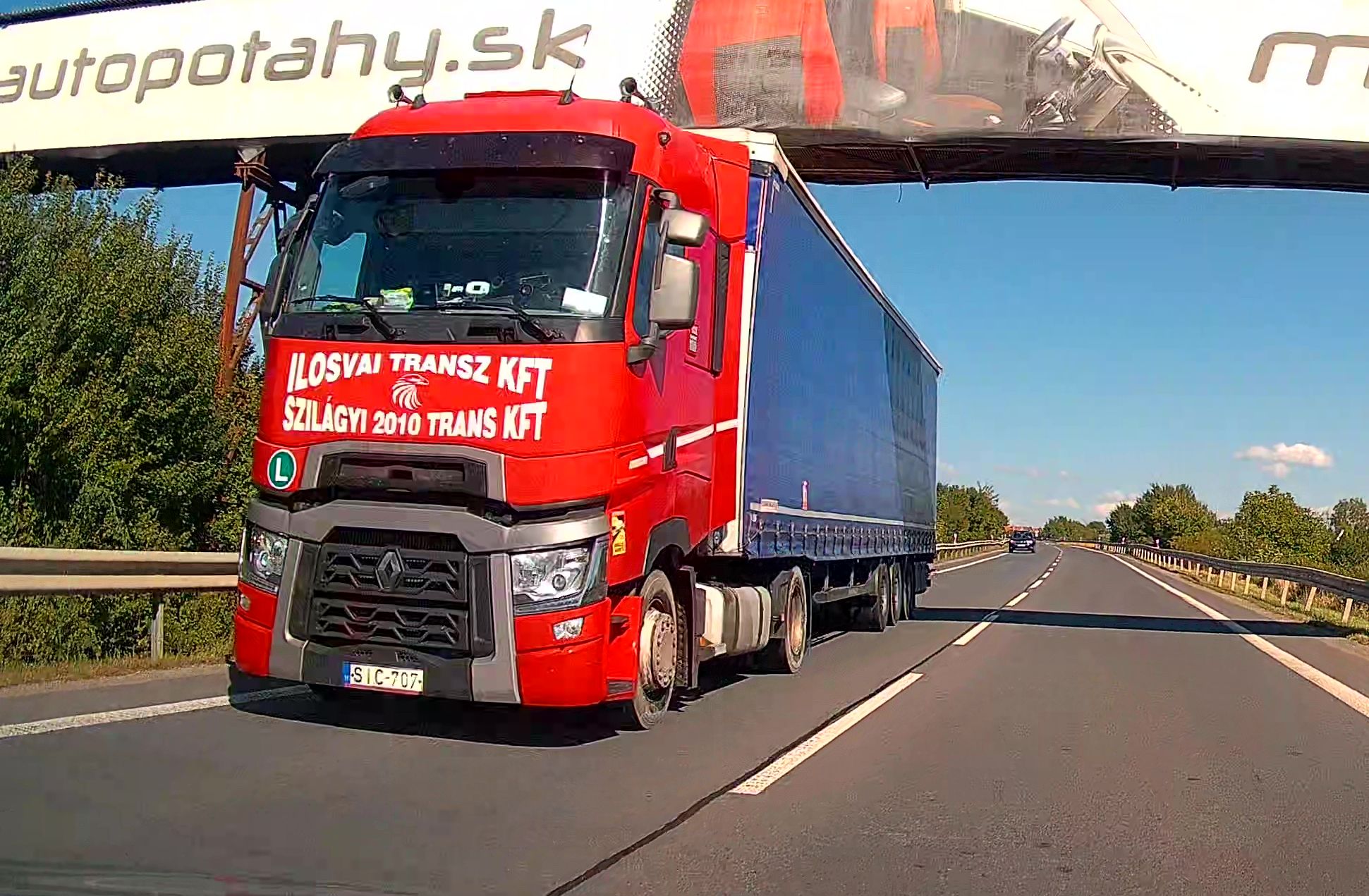 SIC-707, Renault Trucks T 1st gen, 2013­–