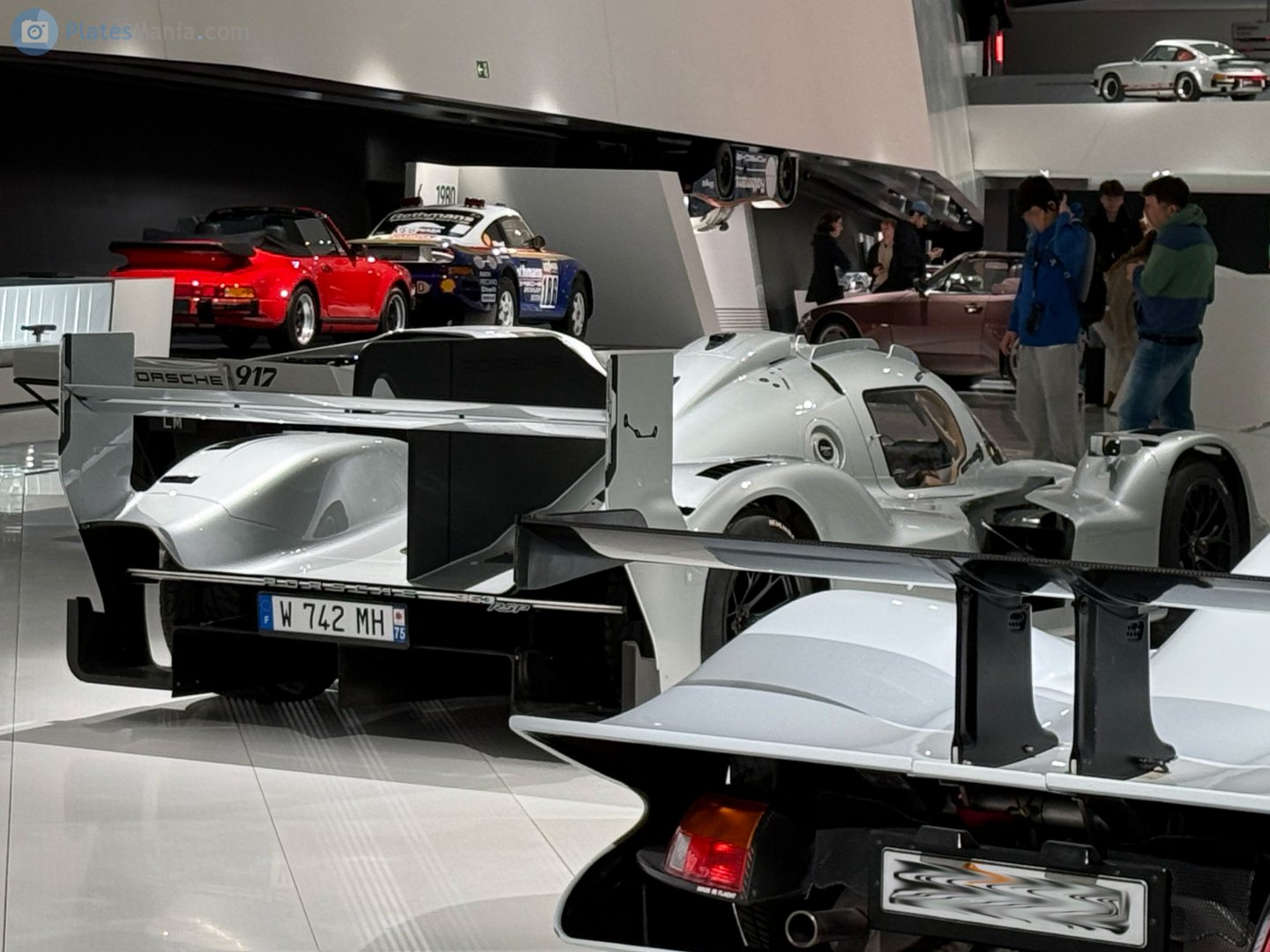 W-742-MH, Porsche 963 