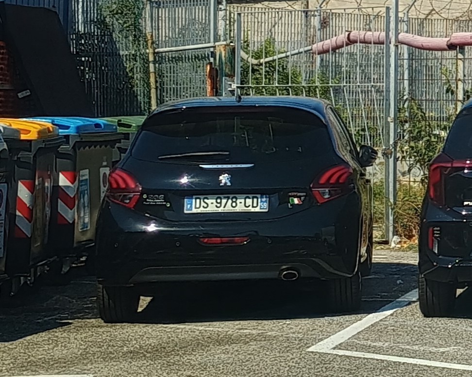 DS-978-CD, Peugeot 208 1st gen 5-door Hatch (A9), facelift, 2015–2020