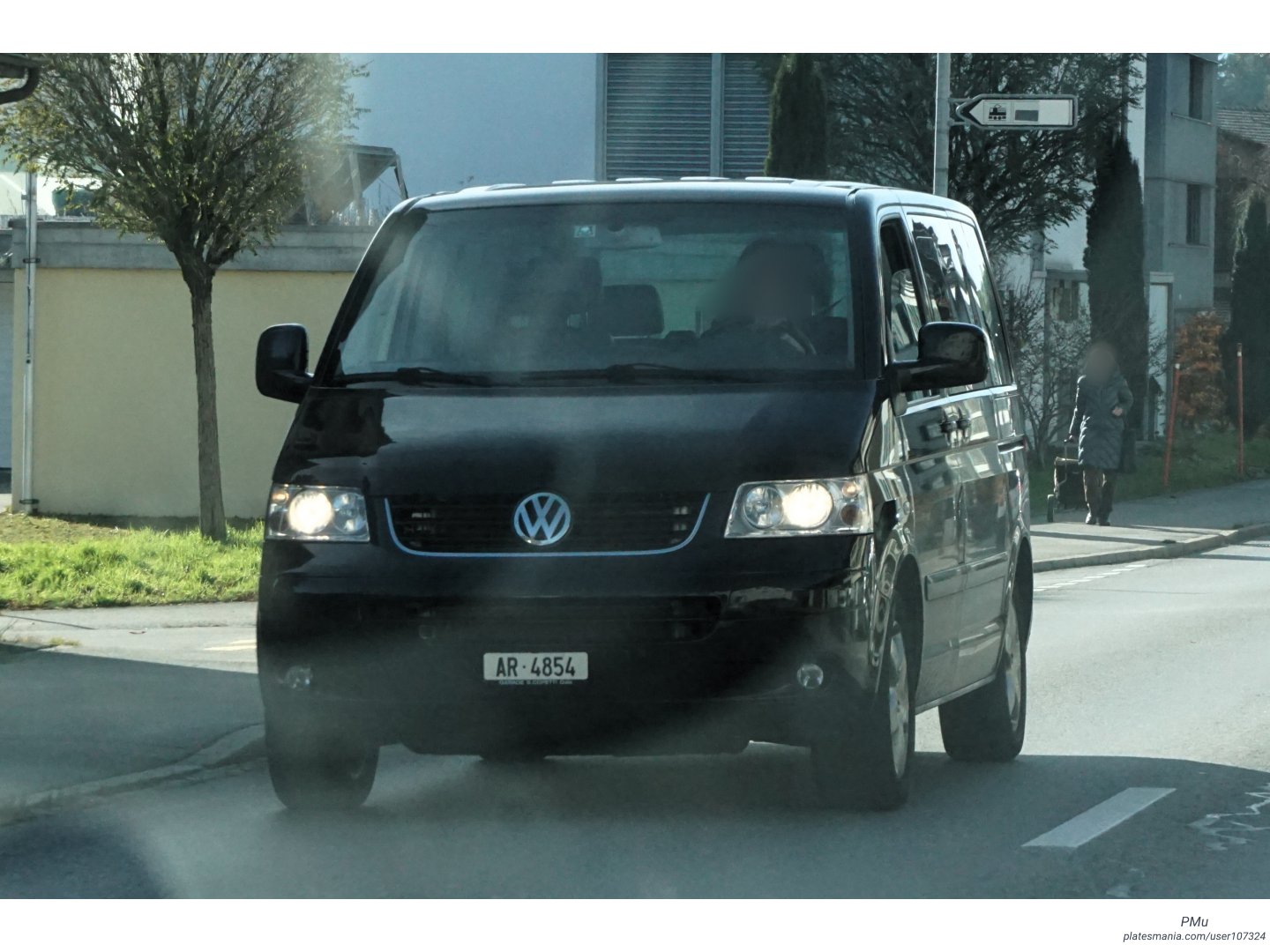 AR 4854, Volkswagen Multivan T5 (7H/7E), 2003–2009