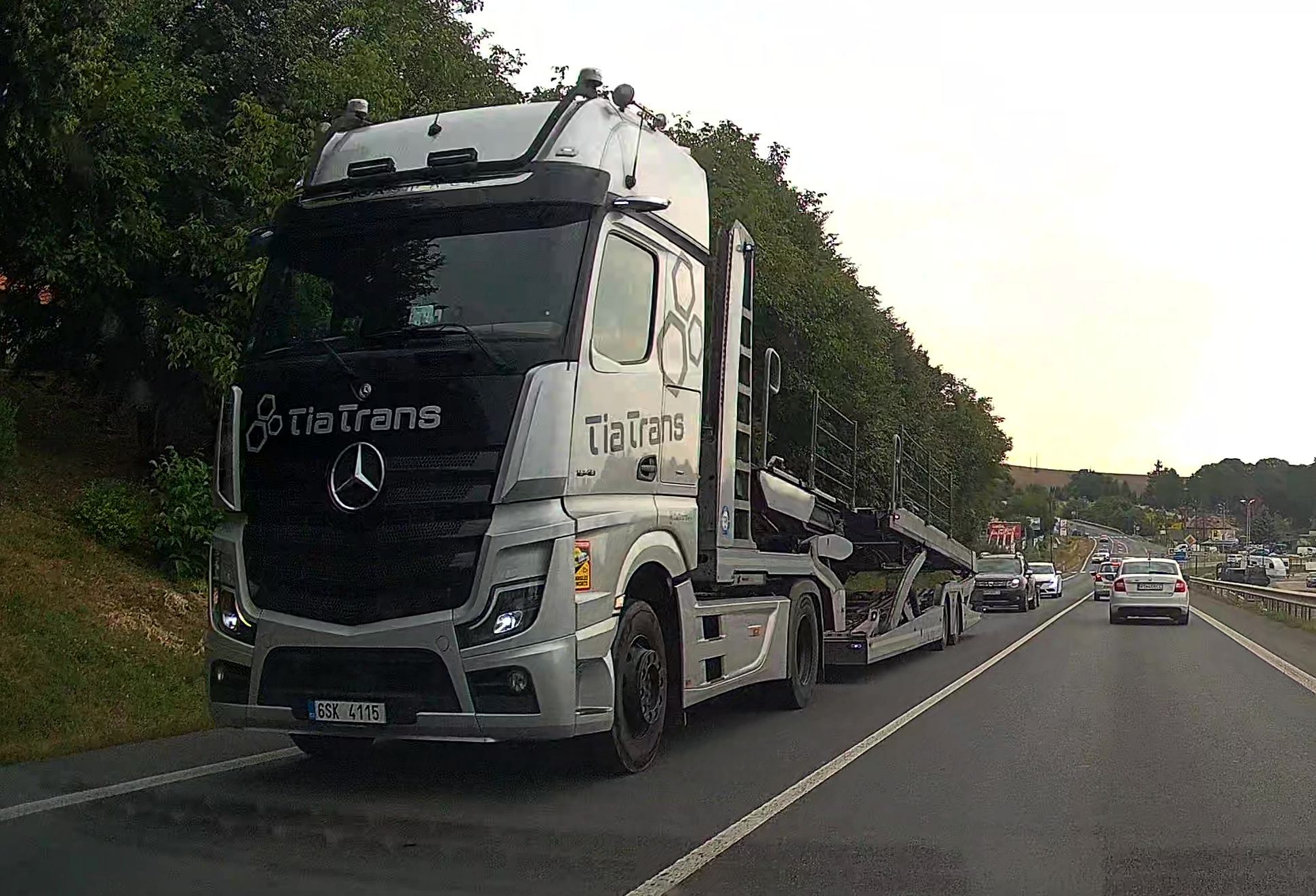 6SK 4115, Mercedes-Benz Actros 