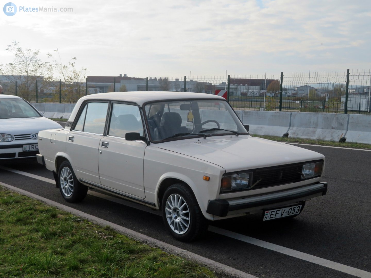 EFV-053, Lada (VAZ) 2105 Жигули (Nova / Riva / 1300 / 1500), 1980–2010