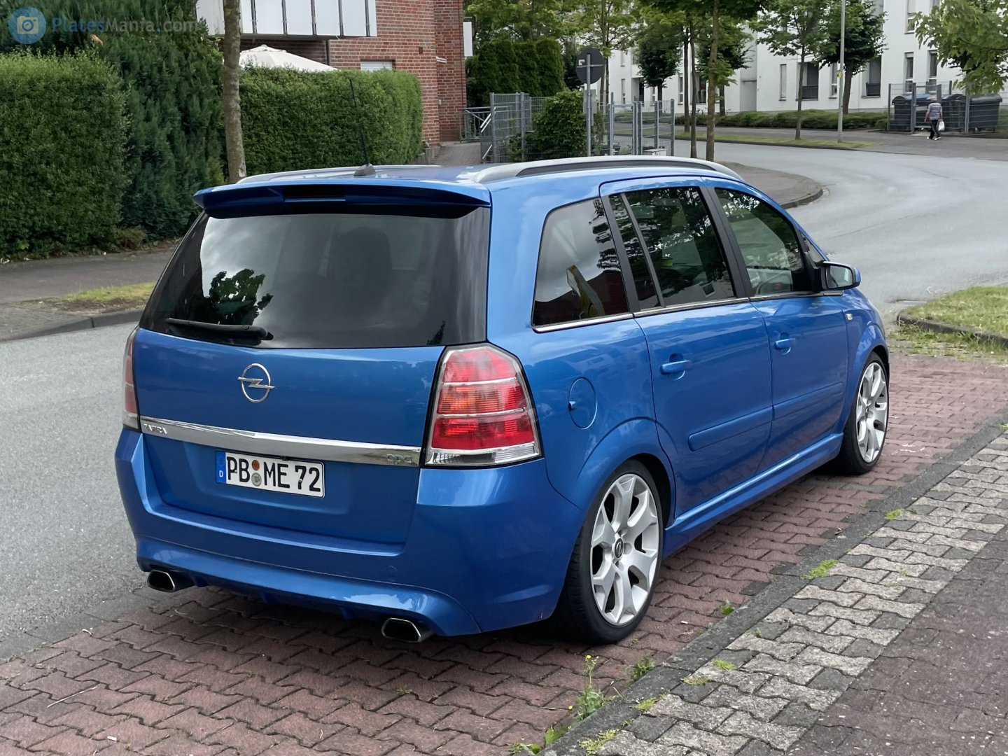 PB ME 72, Opel Zafira 
