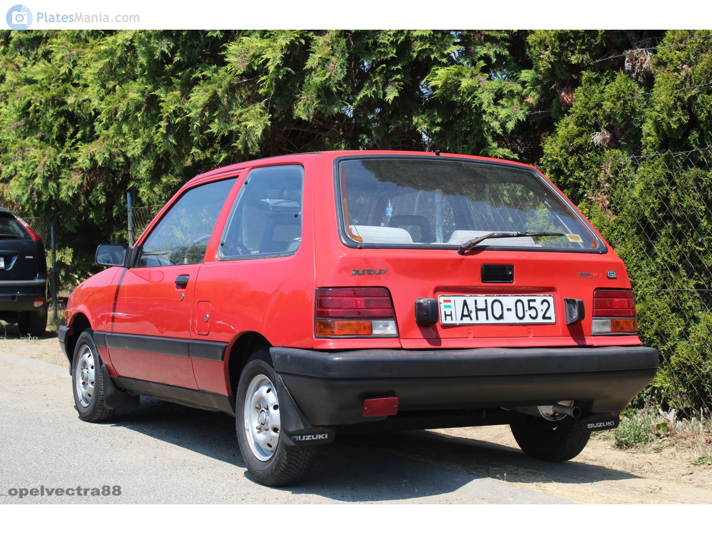 AHQ-052, Suzuki Swift 1st gen 3-door Hatch (SA), 1983–1989