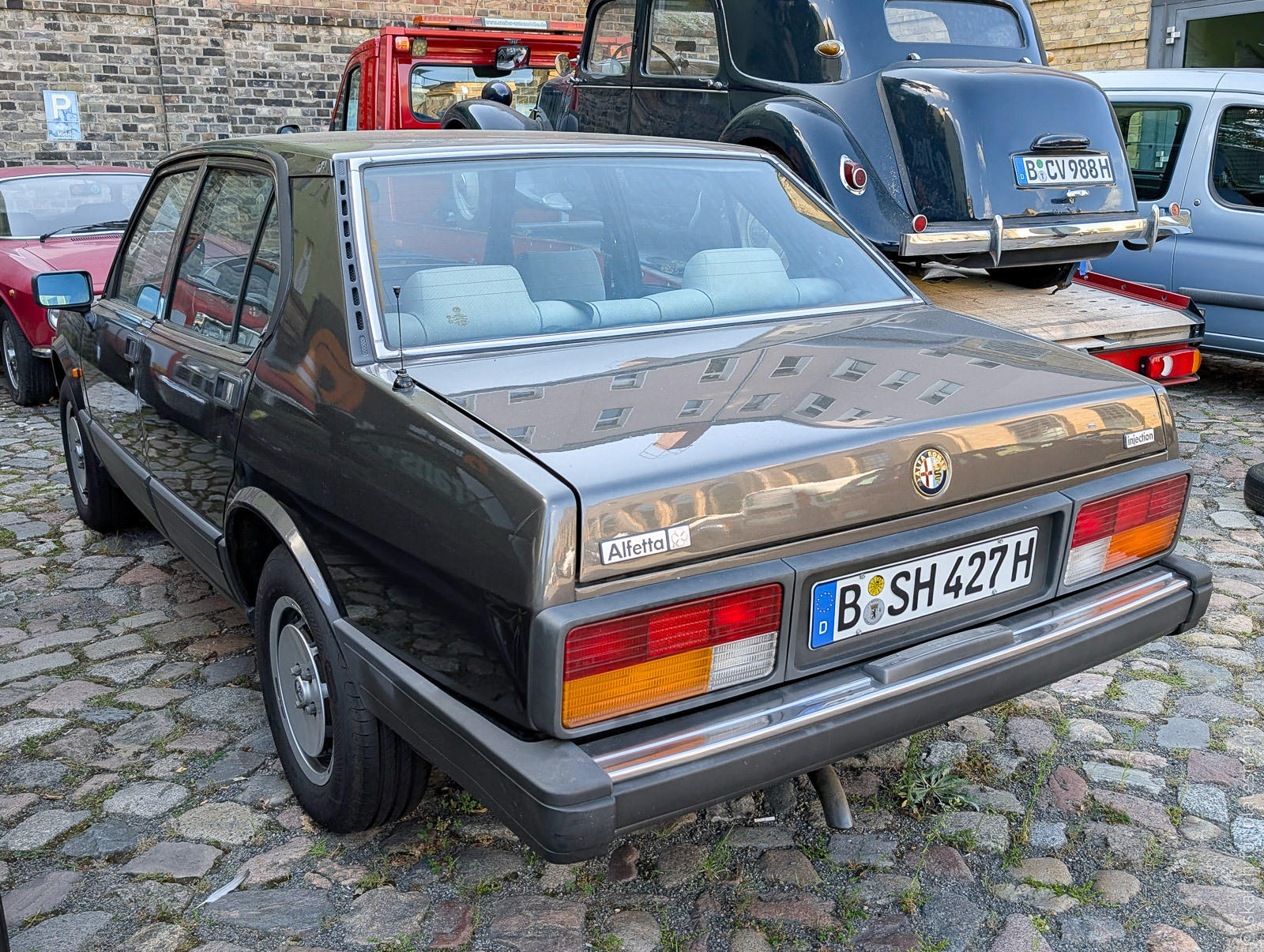 B SH 427 H, Alfa Romeo Alfetta 1st gen Berlina (116), 1972–1984