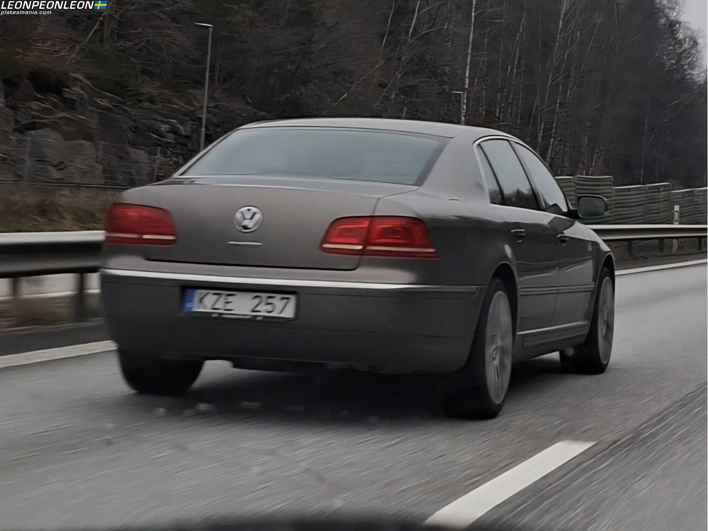 KZE 257, Volkswagen Phaeton 