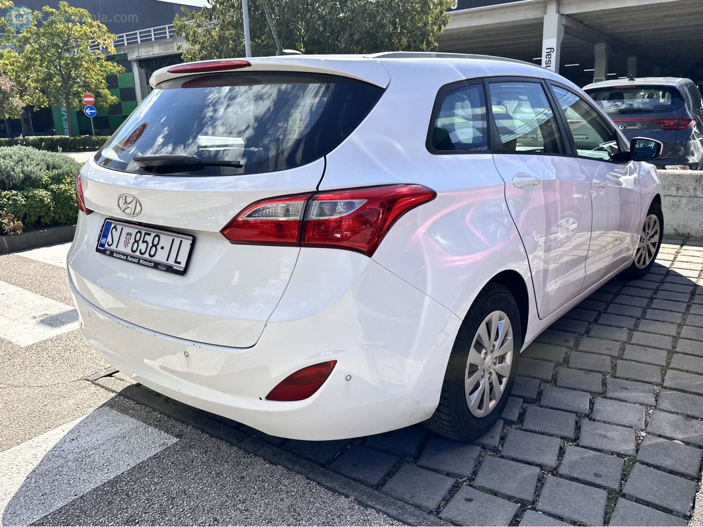 ŠI 858-IL, Hyundai i30 2nd gen Wagon (GD), 2012–2017