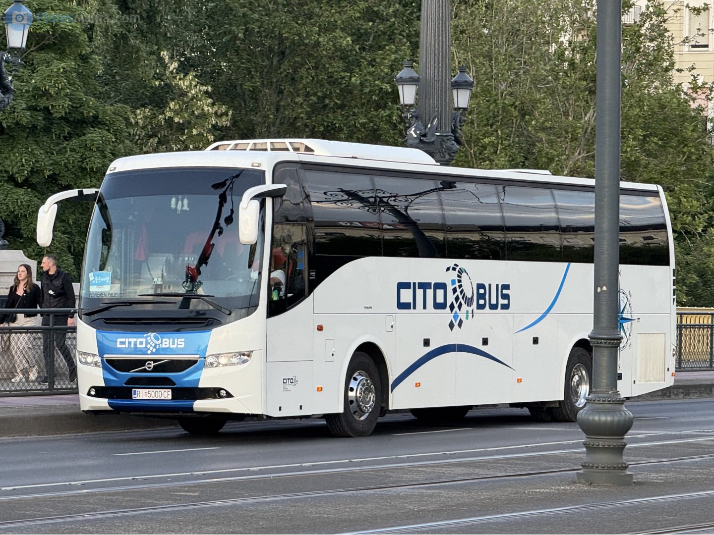 RI 5000-CF, Volvo 9700 