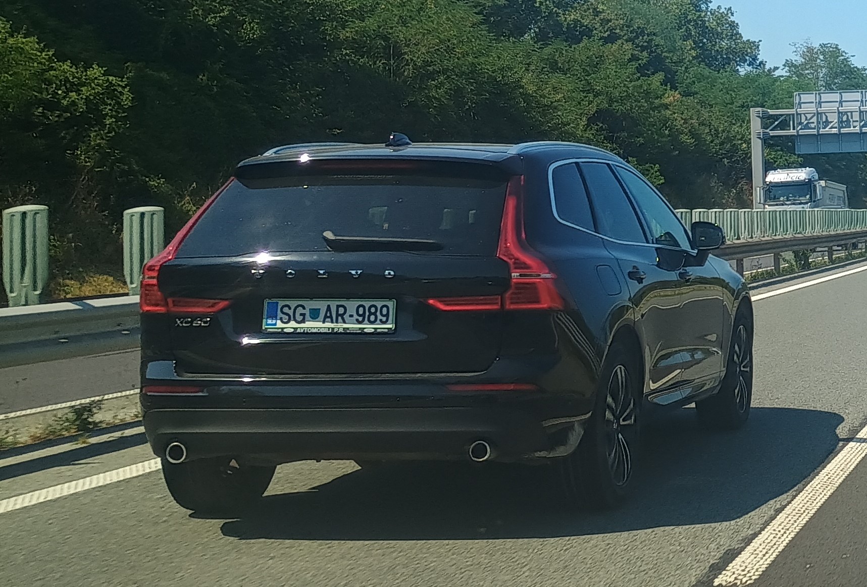 SG AR-989, Volvo XC60 2nd gen (246), 2017–2025