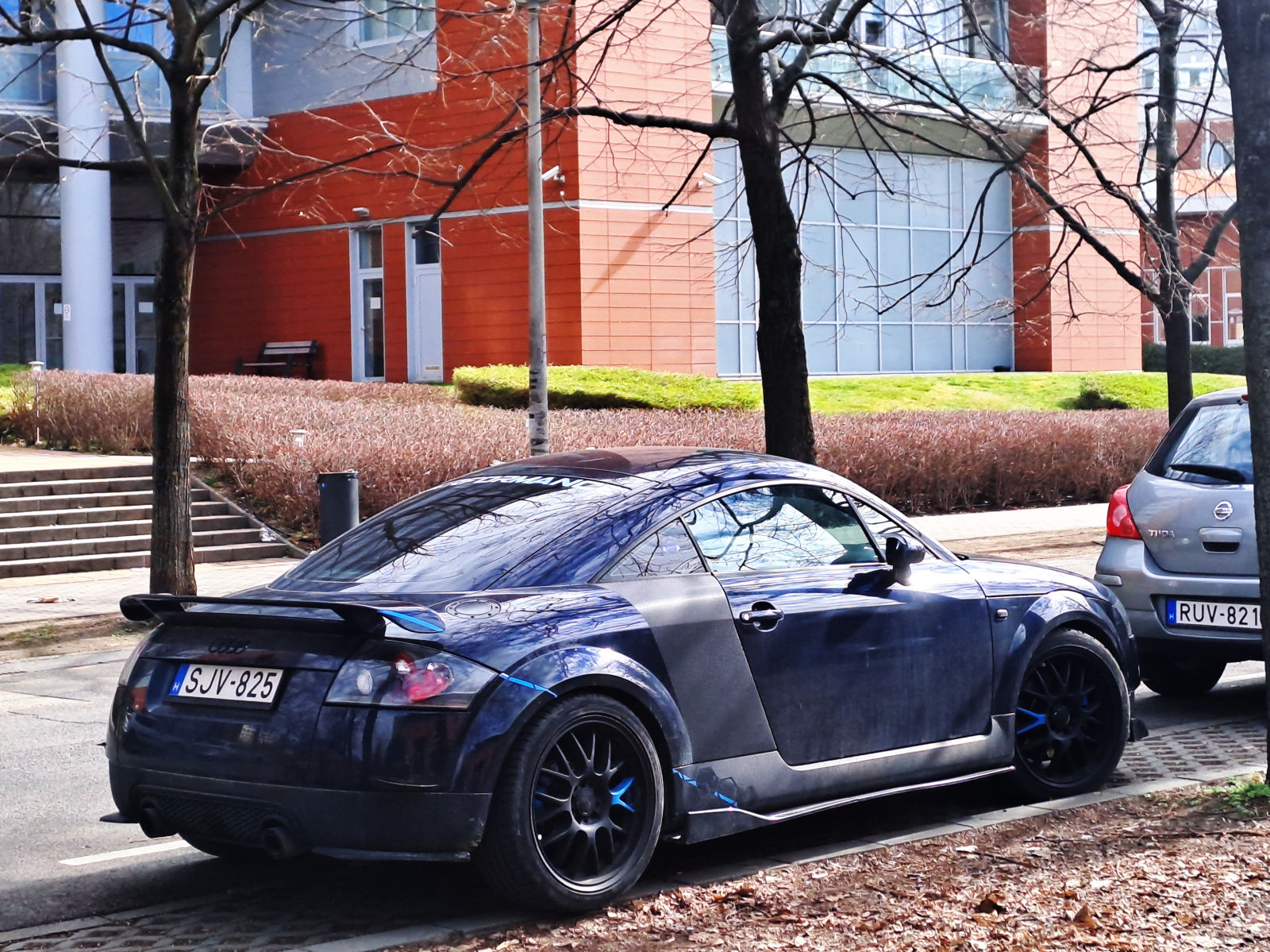 SJV-825, Audi TT 1st gen Coupé (8N3), 1998–2006