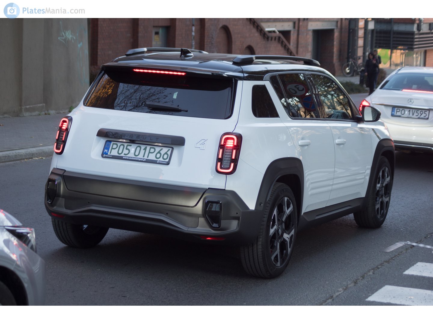 P05 01P66, Renault 4 2nd gen E-Tech, 2025–