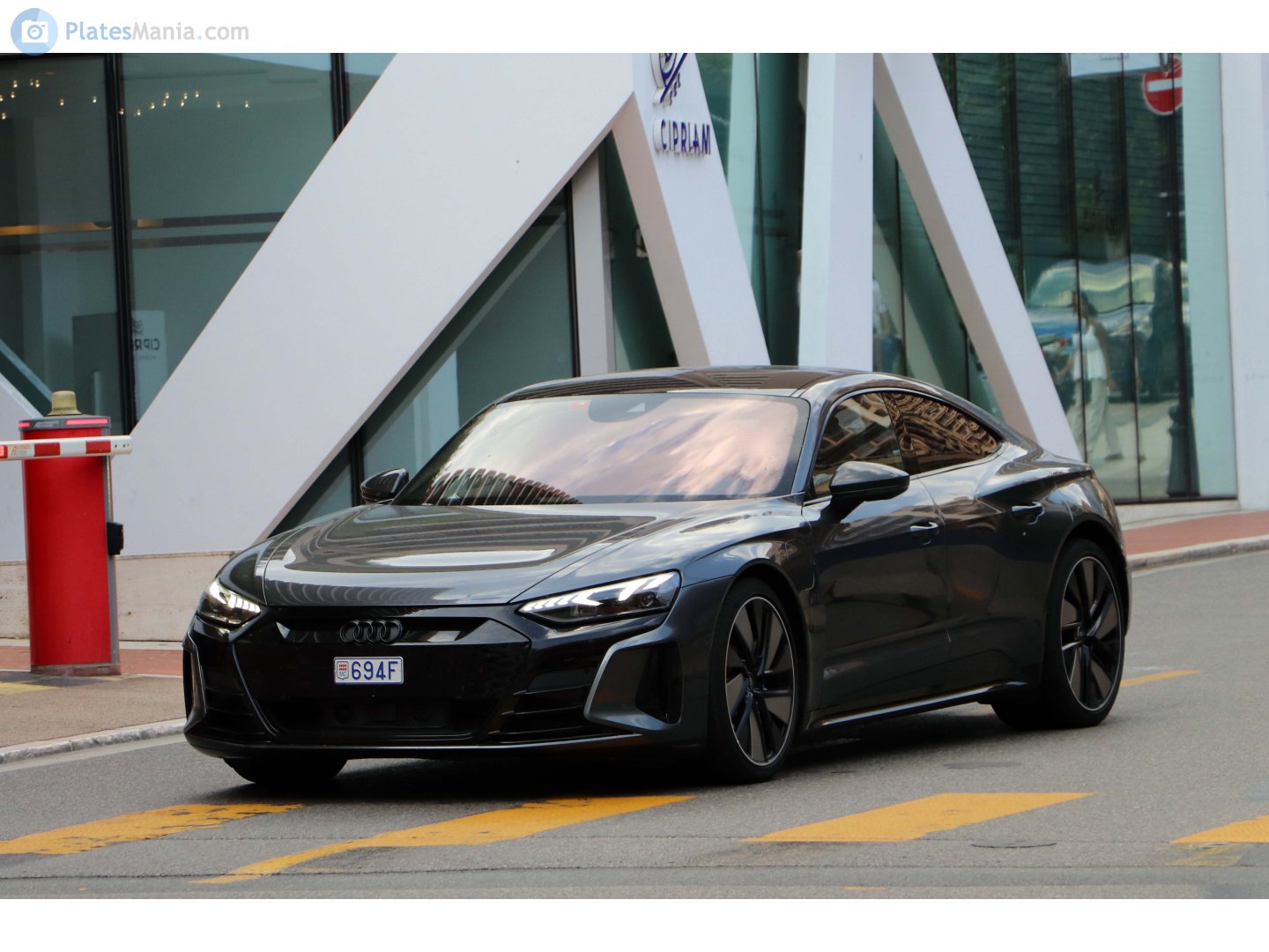 694F, Audi e-tron GT 1st gen, 2020–