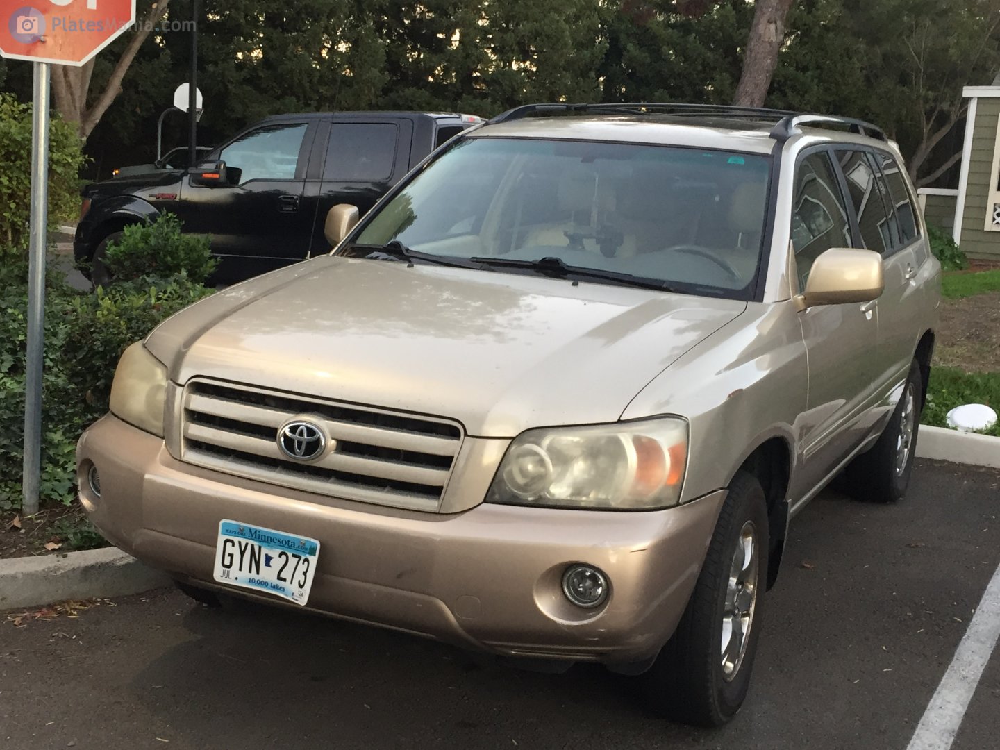GYN-273, Toyota Highlander 1st gen (XU20), 2000–2007