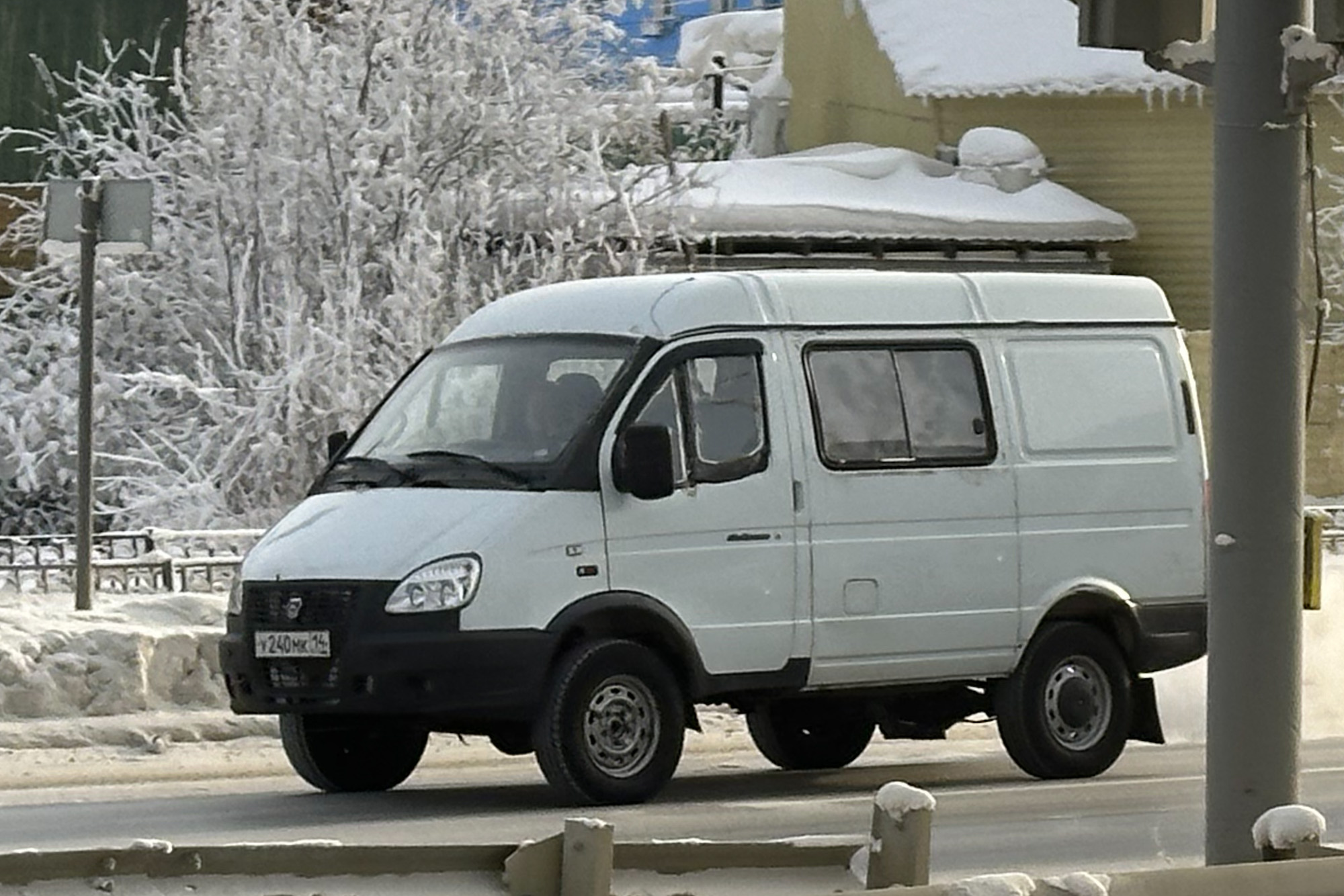 у 240 мк 14, GAZ Соболь (Sobol) 2752 Van, 1998–2003