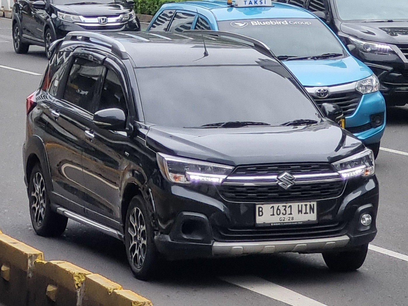 B 1631 WIN, Suzuki XL7 Ertiga-based Crossover (NC), 2020–