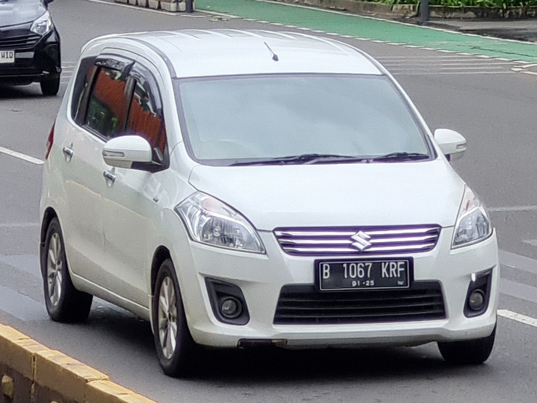 B 1067 KRF, Suzuki Ertiga 1st gen (ZE), 2012–2015