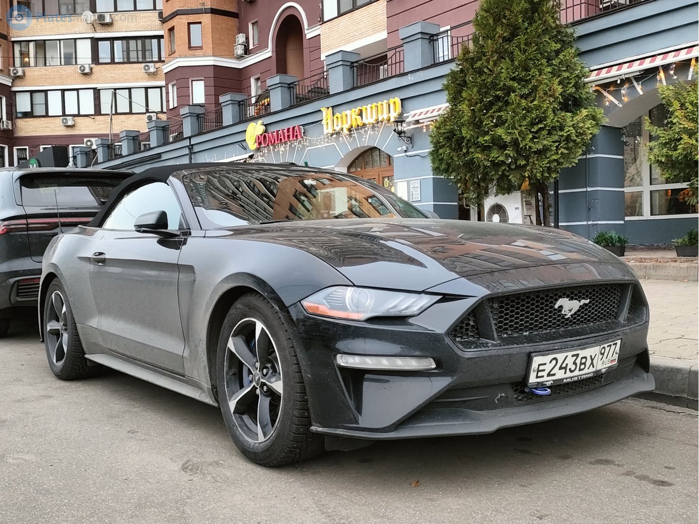 е 243 вх 977, Ford Mustang 6th gen 2-door Convertible (S550), facelift, 2017–2023