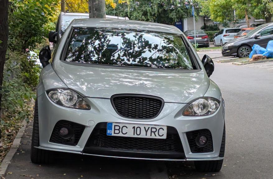 BC 10 YRC, SEAT León 