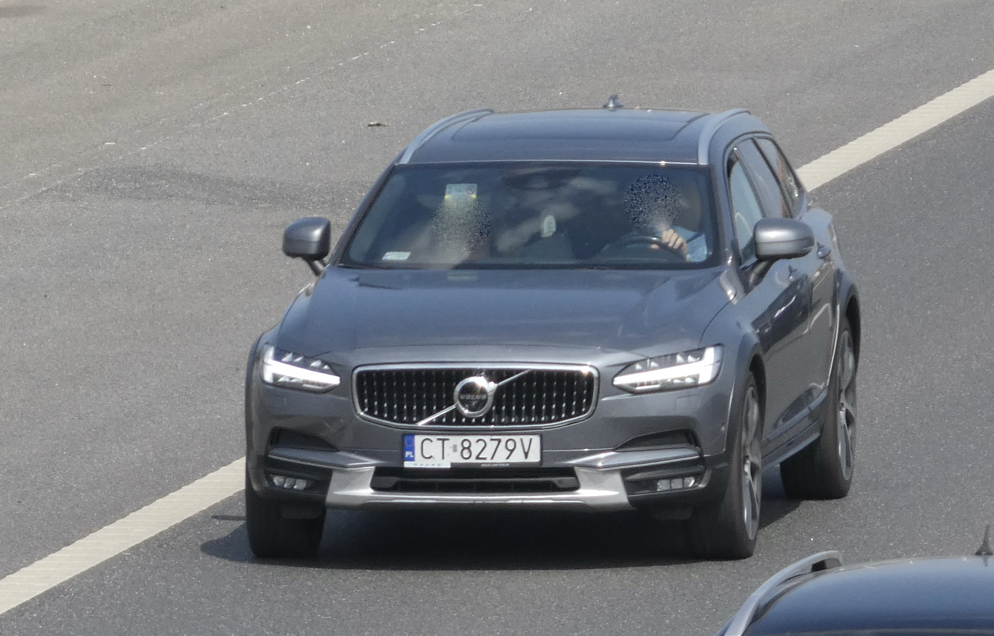 CT 8279V, Volvo V90 2nd gen Cross Country (235/236), 2016–