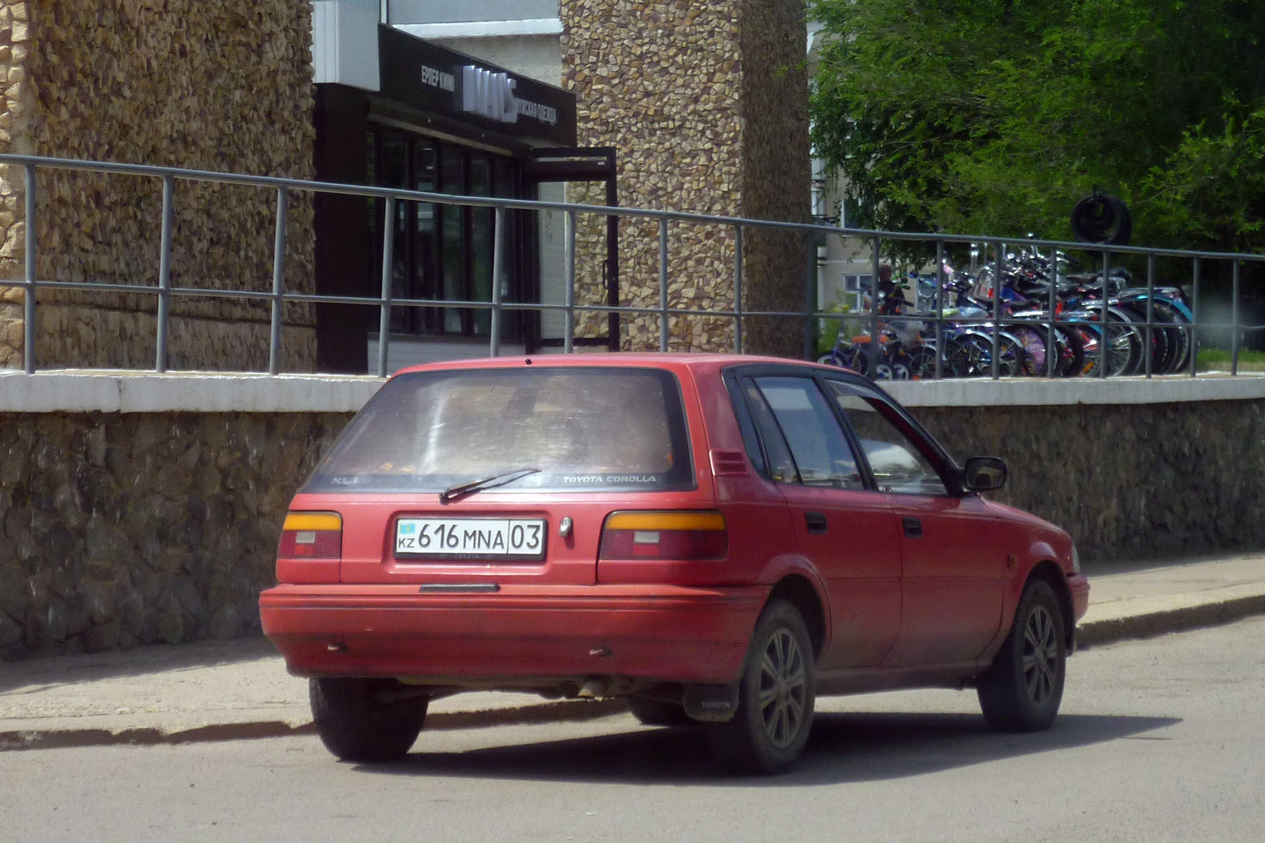 616 MNA 03, Toyota Corolla 6th gen (FX) 5-door Hatch (E90), 1987–1992