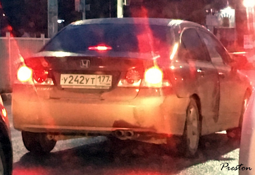 у 242 ут 177, Honda Civic 8th gen Sedan (FD; Global-market), 2005–2012