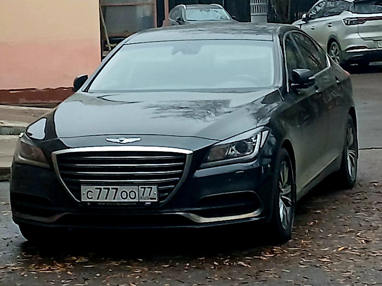 с 777 оо 77, Genesis G80 1st gen (DH), 2016–2020