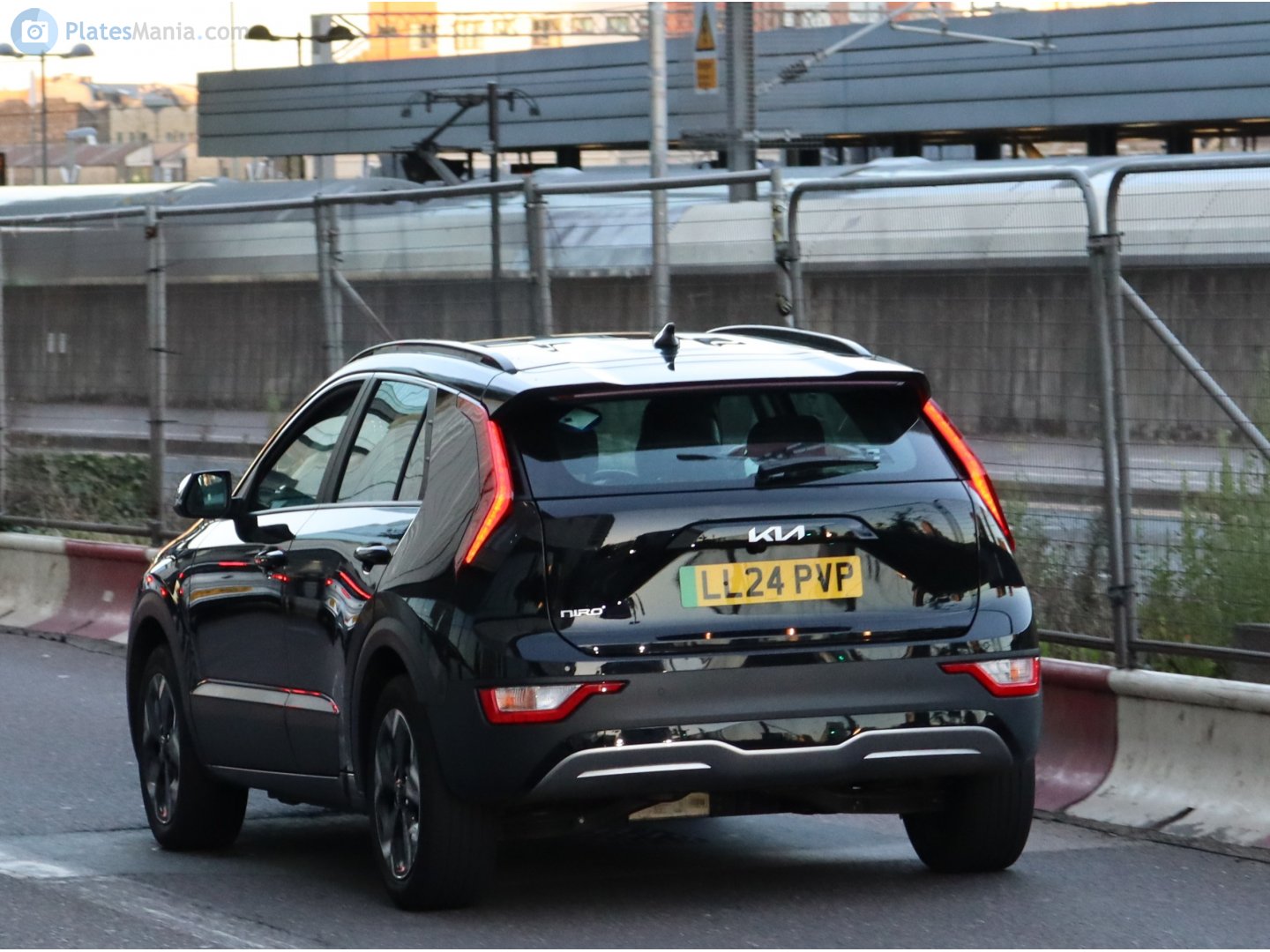 LL24PVP, Kia Niro 2nd gen EV (SG2), 2022–