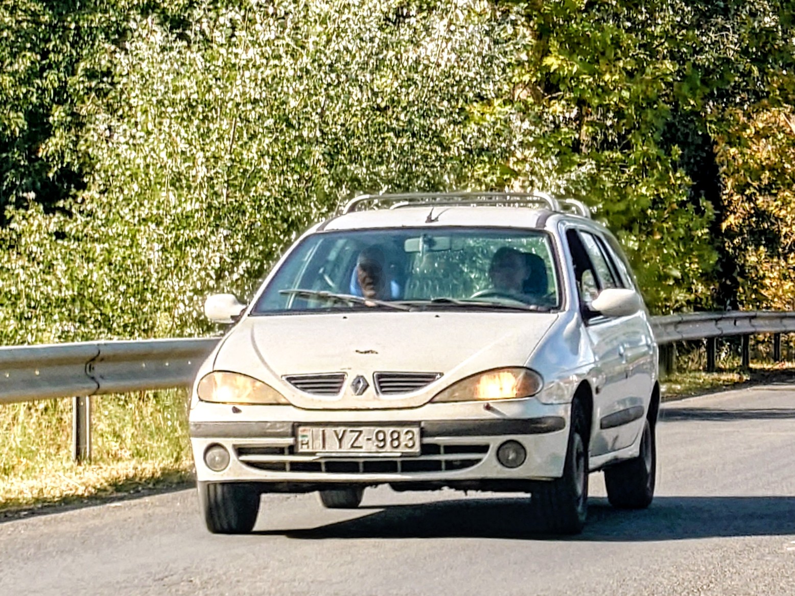 IYZ-983, Renault Mégane 1st gen Break Wagon (K25), 1998–2002