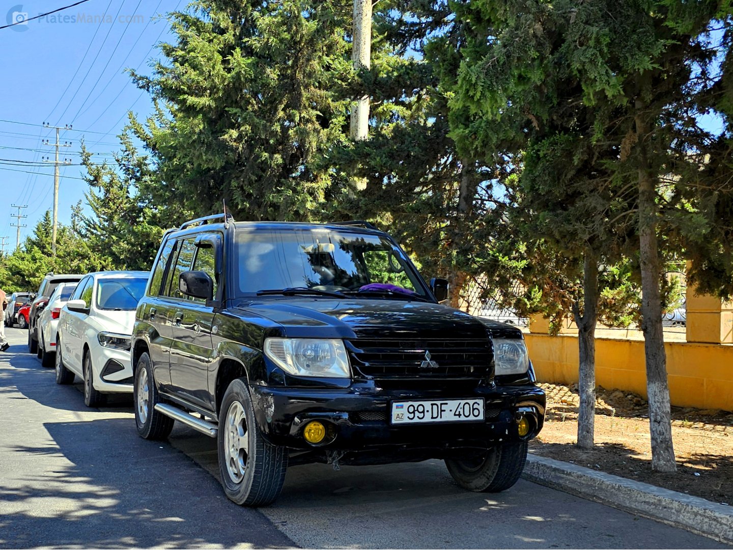 99 DF 406, Mitsubishi Pajero iO 1st gen 5-door SUV (H70W), 1998–2007