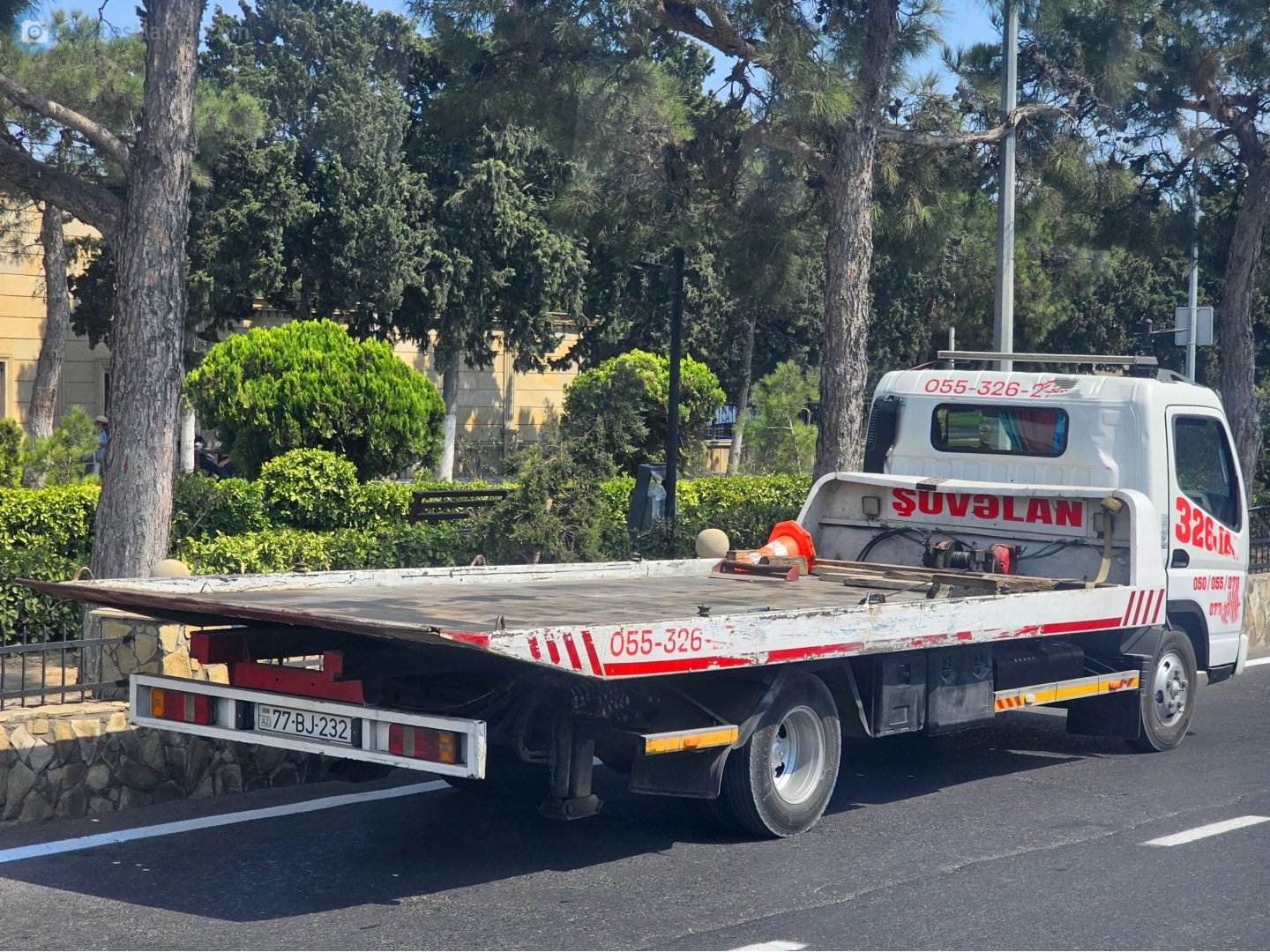 77 BJ 232, Mitsubishi Canter 