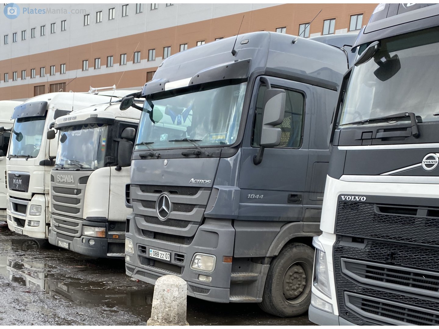 088 ZZ 07, Mercedes-Benz Actros 2nd gen (MP2/MP3), 2002–2020