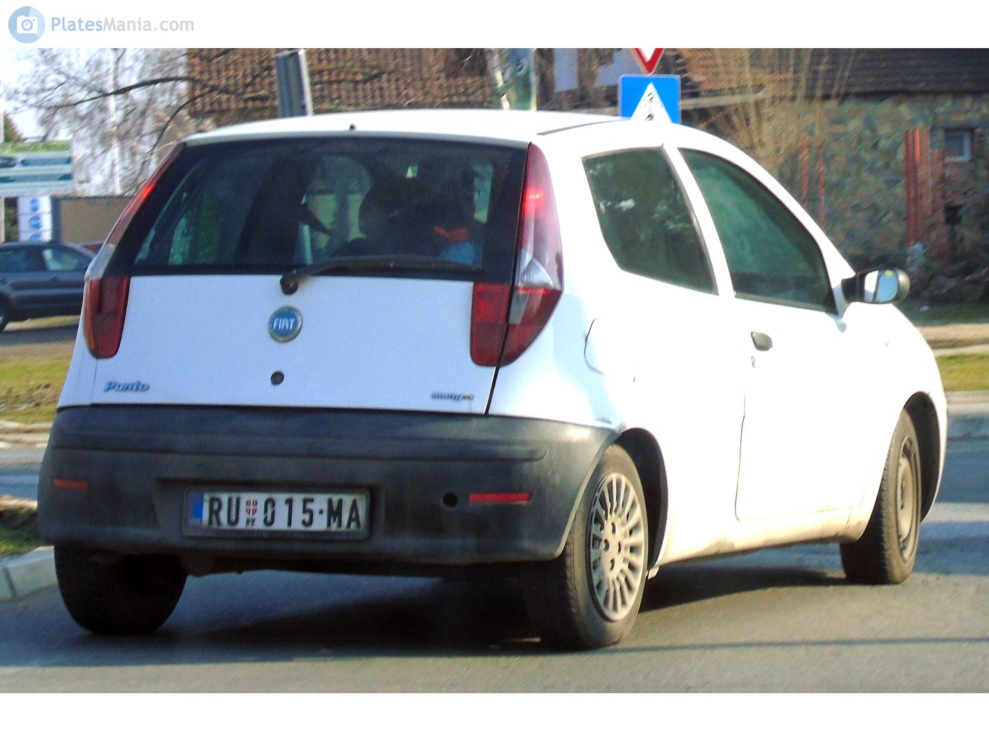 RU 015-MA, FIAT Punto 2nd gen 3-door Hatch (188), 1999–2003