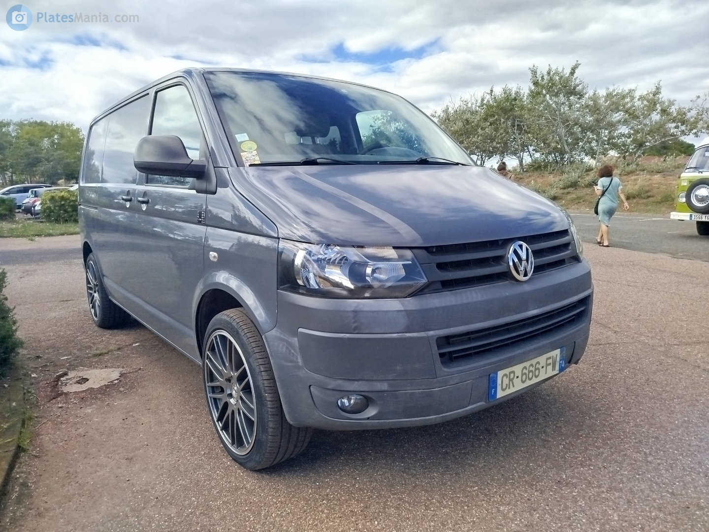 CR-666-FW, Volkswagen Transporter 5th gen Van (T5) (7E/7H), facelift, 2009–2015
