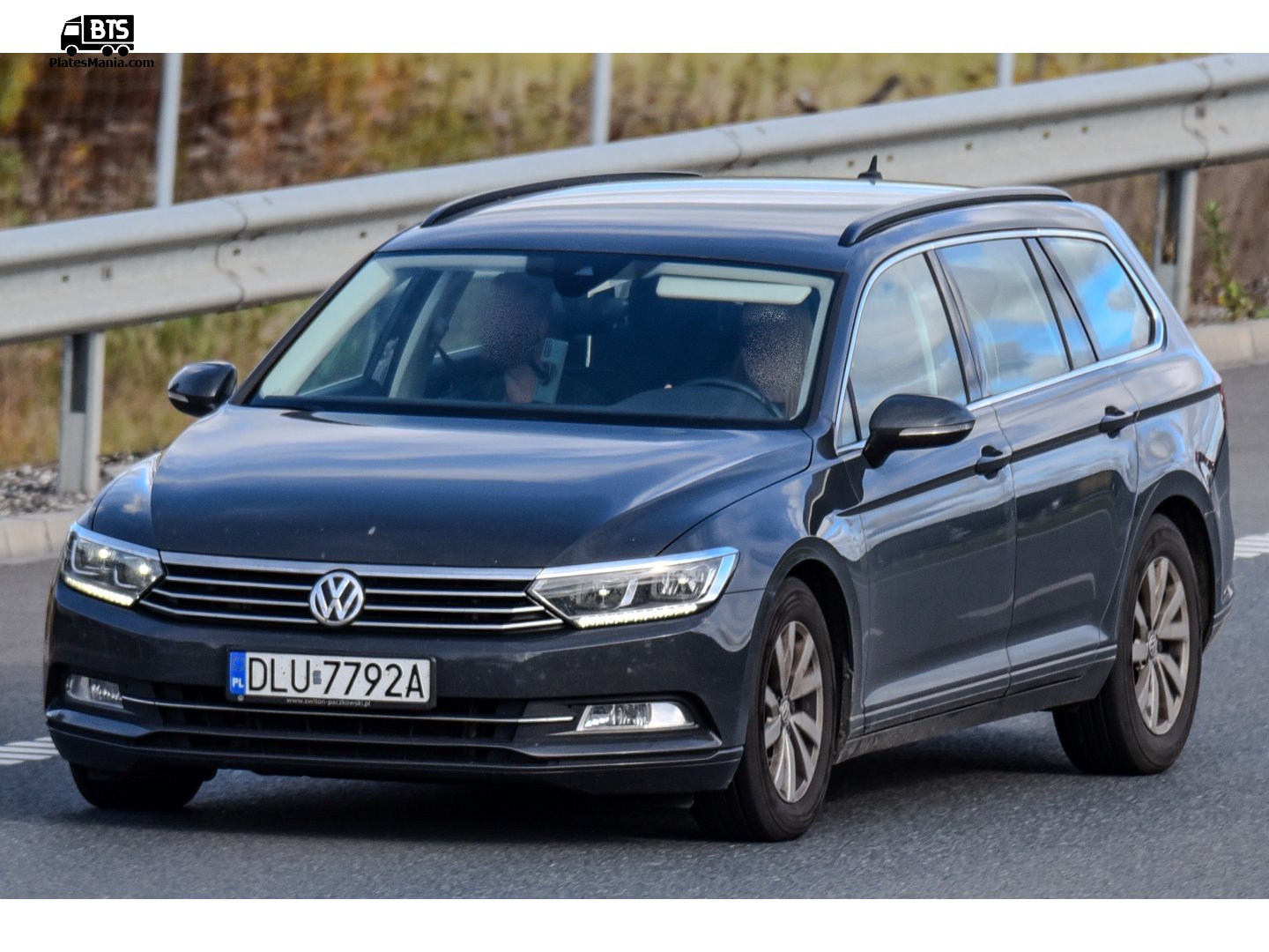 DLU 7792A, Volkswagen Passat 