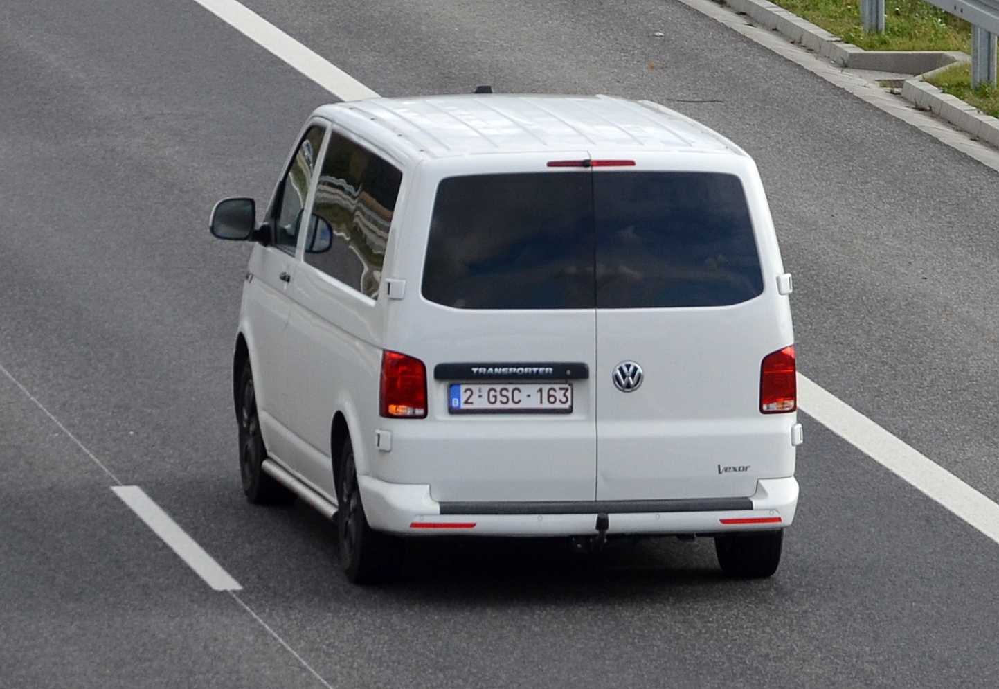 2-GSC-163, Volkswagen Transporter 5th gen Van (T5) (7E/7H), 2003–2009