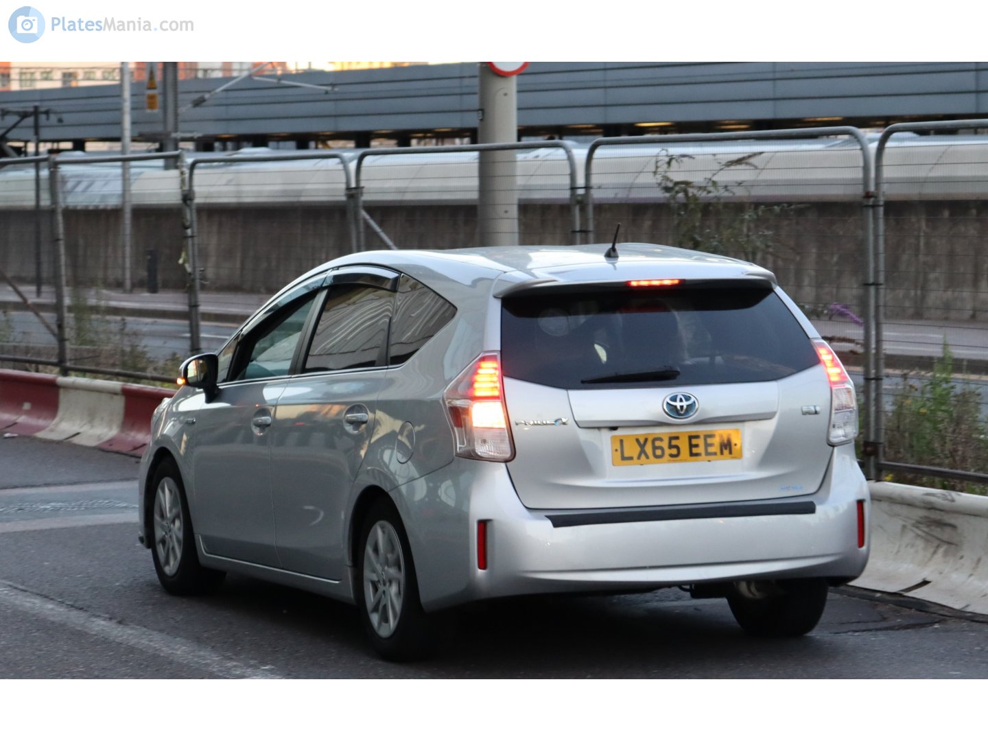 LX65EEM, Toyota Prius 3rd gen α / v / Plus Minivan (ZVW40/ZFW40), 2011–2021