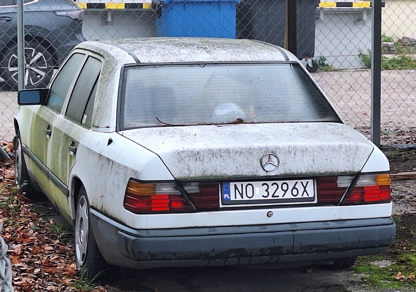 NO 3296X, Mercedes-Benz E-Klasse 1st gen Sedan (W124), 1984­–1995